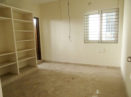 2) Li id 385 - Childrens Bedroom.jpg